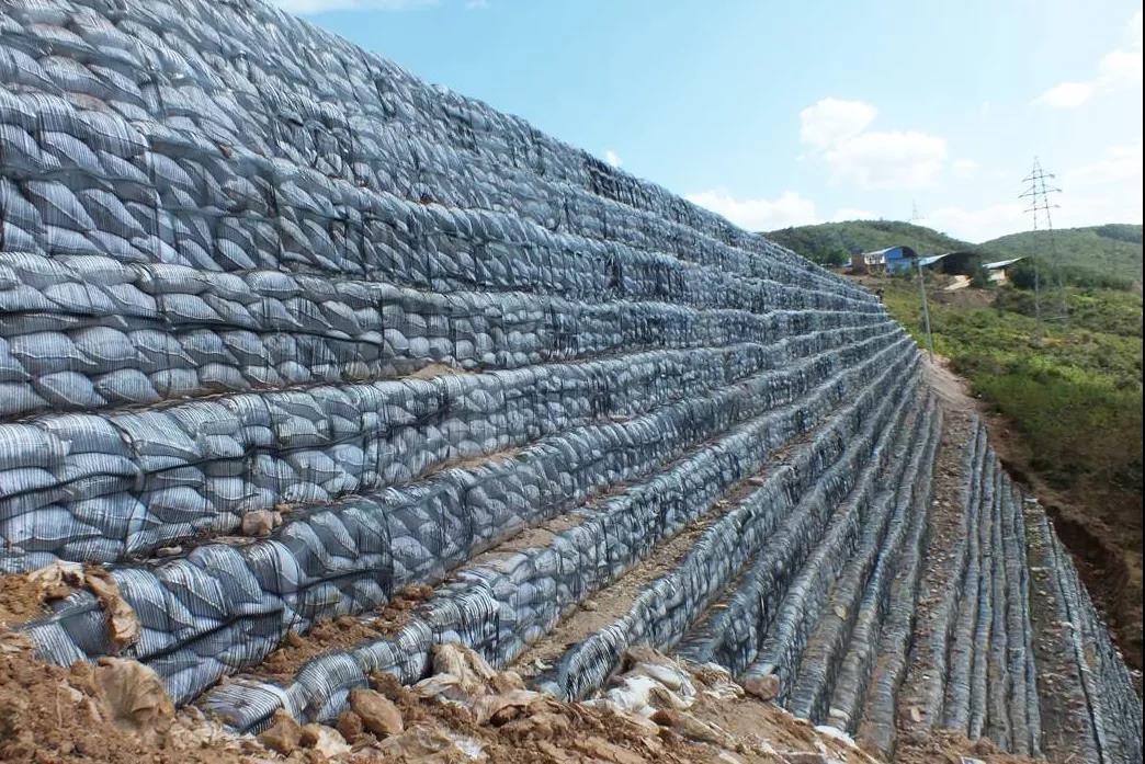  Geogrid Fabric Retaining Wall Support 